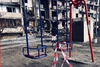 Byty v Kyjevě zničila rozstřelená raketa. Na místě natáčel korespondent Novinek - Novinky