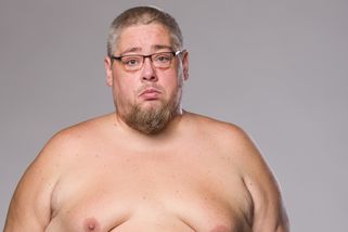 197 kilo, nemocné srdce a plné hrsti léků: Honzovi jde o život