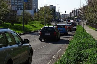 Zákaz jezdit autem jeden den v týdnu: Kdy to začne platit?