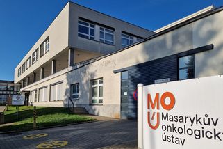 Onkologický ústav se zbavil své vlastní pracovnice bojující s rakovinou bez odstupného - Novinky