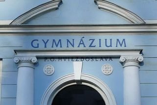 Prvorepublikoví abiturienti: komunistické školství je příšerné - Médium.cz