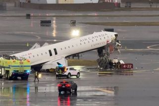 Naráz letušku vymrštil ven z trupu letadla. Našli ji připoutanou k sedadlu pod troskami - Novinky