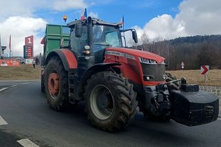 Protest farmářů u hraničního přechodu Folmava na Domažlicku | Novinky.cz: Domácí