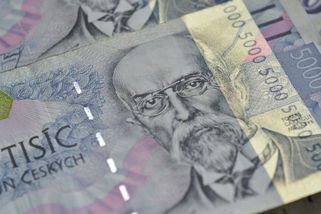 Čelíme nejvyššímu zadlužení za 200 let. Brzy přijde čas skládat účty - Médium.cz