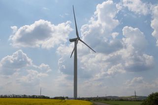 Nevytvoříte akcelerační zóny, můžete přijít až o 25 miliard, varovala Evropská komise. Motoristé na schůzce chyběli