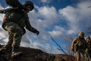 ‚Okupanti musí platit za svůj teror.‘ Rusko utrpělo nejvyšší ztráty za jediný den, tvrdí Kyjev