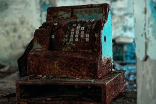 Práce ničí svět, ale nemusela by. Její současná podoba je neudržitelná