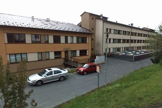 Domov důchodců kvůli viru zavřeli. Klient zemřel, nakažená je i pečovatelka, jež odmítla očkování - Novinky