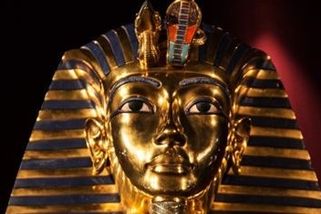 Zemřel jako mladý, proslul posmrtně po nalezení jeho hrobky. To byl Tutanchamon - Médium.cz