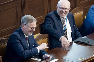 Plníme 93 procent cílů, které jsme si dali v programovém prohlášení, pochválil se Fiala - Novinky