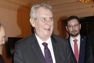 Finanční situace Miloše Zemana v penzi: Na internet unikly informace, ze kterých vám spadne brada. Kromě důchodu pobírá pohádkovou rentu