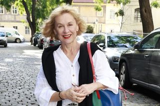 S kým žije Dana Batulková z Ulice? Po nevěrném Prachařovi našla osudovou lásku u mladšího režiséra - Médium.cz