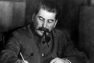 Sovětský svaz zapříčinil 2. světovou válku taky: Stalin chtěl východní Evropu - Médium.cz