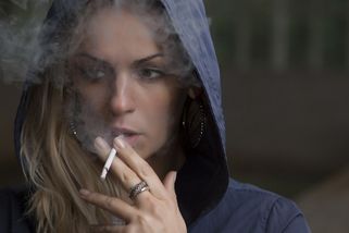 Překvapivé výsledky studie: Kouření pomáhá v boji proti koronaviru, tvrdí vědci – eXtra.cz