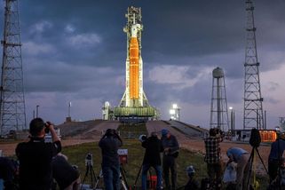 ON-LINE: Lidstvo se po půlstoletí vrací k Měsíci - Novinky