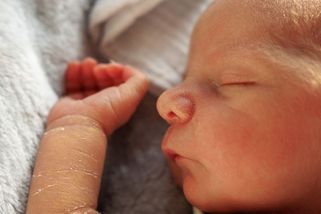 V Rivne se narodil chlapec vážící přes šest kilo - Novinky