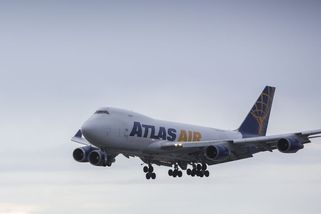 Expert o vypuštěném palivu z boeingu: Z té výšky se rozprostřelo přes celé Česko - Seznam Zprávy