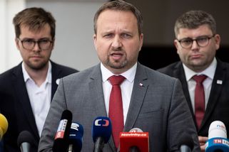 Proč je tolik lidí na dávkách? Může za to i „efekt Trpkoš“ - Médium.cz