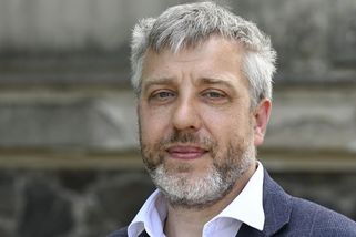 Stal se Stanjurovým kancléřem. A firma získala zakázku za miliony - Seznam Zprávy