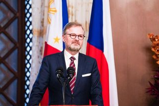 Stydím se za studenty, kteří vypískali Petra Fialu. Univerzita má být místo pro otevřenou diskuzi - Médium.cz