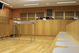 Trojici viněnou z dodávek kokainu mezi banány soud zprostil obžaloby - Novinky