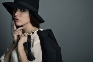 Doplňky v pánském looku: Motýlek, kovbojky i stylové šle - Proženy.cz