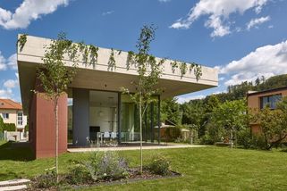 Dům připravený na stoletou vodu je přízemní, přesto zůstane v suchu - Novinky