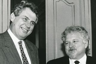 Pithart k Zemanovi: Bezpáteřní cynik, škůdce, technolog moci zrazující spojence - Novinky