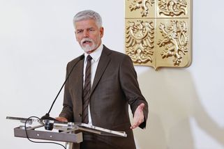 Pavel: Nemůžeme být mezi Západem a Východem - Novinky