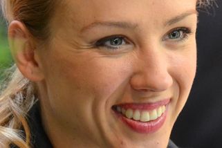 Petra Hřebíčková začala zostra nahotou. Zasluhuje i náročnější role, než má v rodinných komediích - Médium.cz