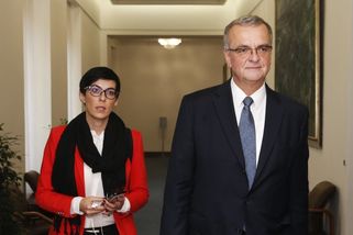 Nevěděl jsem, zda nejsem v blázinci, popsal Kalousek schůzi vedení TOP 09. Co vzkázal Pekarové?