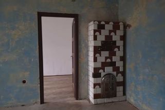 Moderní interiér na úkor kachlových kamen. Rekonstrukce za 6 milionů, kde pro historii nezůstalo místo