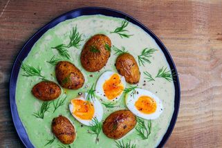 Cuketová omáčka s koprem a zakysanou smetanou - Proženy.cz