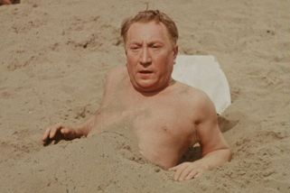 Marvan jako nerudný revizor Anděl: Cesta pro chlast se slavnému herci nevyplatila, natáčet musel s bolestivým zraněním - Super.cz