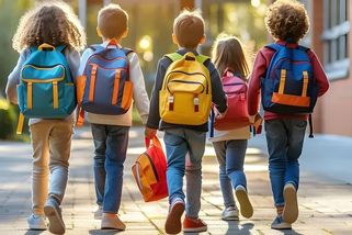 Konec odkladů. Učitelé, poraďte si s nezralými dětmi, asistenti nebudou - Médium.cz