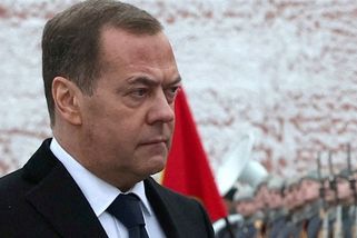 Jste imbecilové, vzkázal evropským lídrům Medvěděv - Novinky