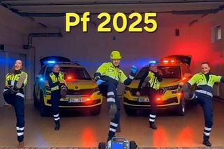 Podívejte se. Úžasné taneční video připravili na konec roku záchranáři z Teplic