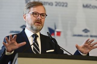 Premiér Fiala má covid - Novinky