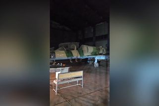 Video: Prchající syrská armáda opouští cennou techniku včetně českých letounů - Seznam Zprávy