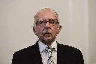 EK žádá ombudsmana Křečka o vysvětlení jeho výroků o Romech