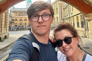 Dana Morávková odjela za synem do Anglie. Z Péti je krásnej mužskej, hlásí fanynky - Super.cz