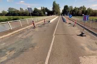 Most na hranici se Slovenskem byl okamžitě uzavřen. Hrozí, že se zhroutí - Novinky