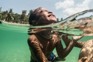 Mořští cikáni: Pod vodou vydrží i 14 minut, žijí přítomným okamžikem a spokojenost měří na úsměvy - Médium.cz
