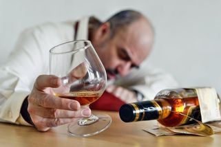 Zdravotníci z IKEMu poradili, jak na nevolnosti z alkoholu - Novinky