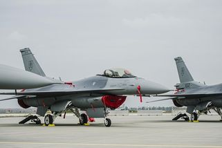 Na Slovensku přistály další stíhačky F-16 - Novinky