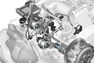 Motorky bez spojky? Nové technologie mění způsob řazení a přinášejí pohodlí