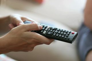 Živnostníkům zbývají poslední hodiny k vyřešení poplatků za televizi a rozhlas - Novinky