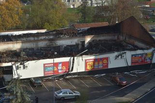 Za zapálení Penny Marketu dostal mladík podmínku, musí splácet škodu
