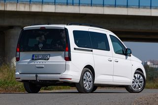 Nafta s manuálem, sedm míst a obrovský kufr: Schopného všeuměla VW Caddy Maxi sráží cena - Garáž.cz