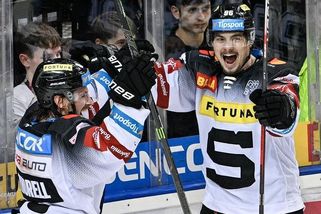 Pardubice slaví klubový rekord, pomohl jim drtivý finiš a nájezdy. Sparta poslala Rytíře na dno - Sport.cz